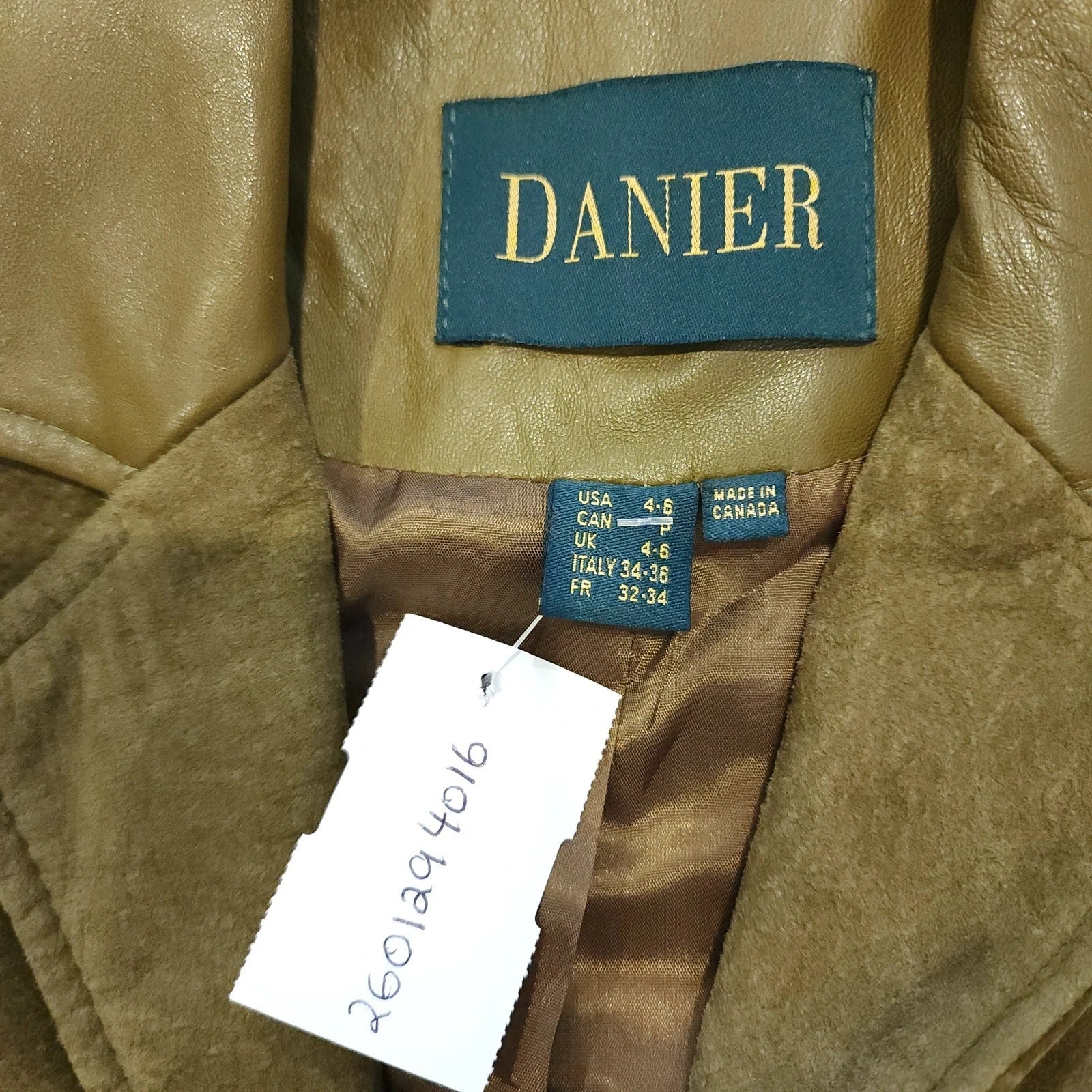Danier Moss Green Short Genuine Leather Jacket Buttoned Sz S Made In Canada