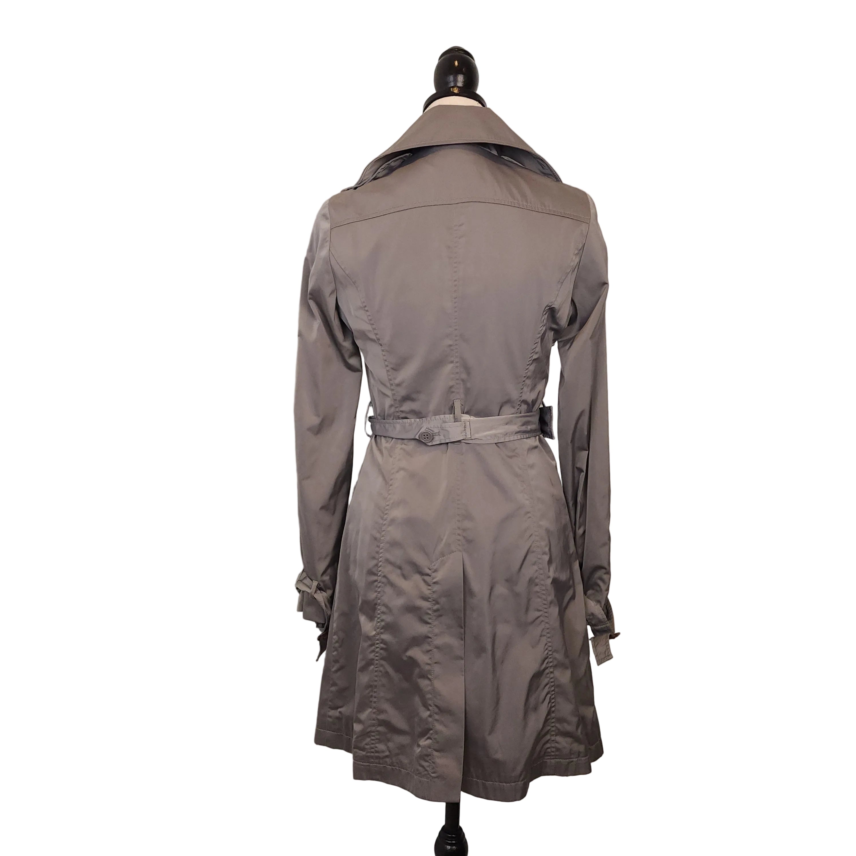 AMY GEE Silky Belted Seal Gray Sz Medium Trench Coat