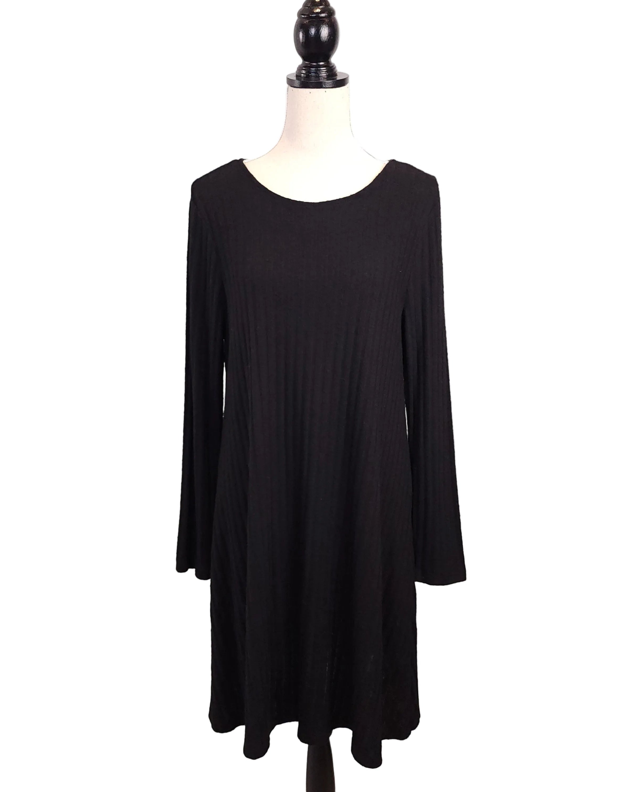 Style & Co. Long Sleeved Sz Medium Black Ribbed A-line Sweater Dress