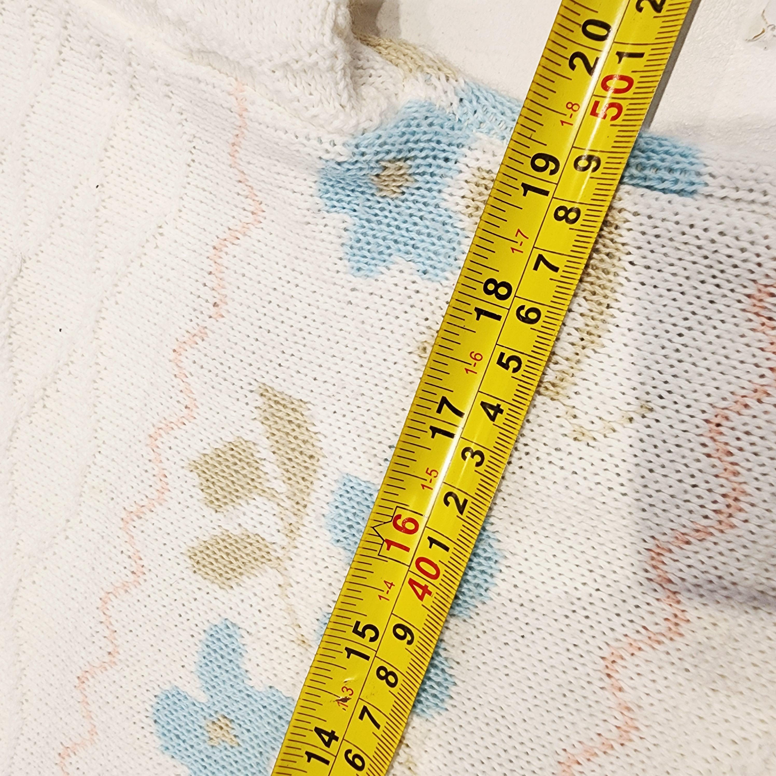 Vintage Fire Islander Cute Scalloped Detail Sz Medium Floral Print Short Sleeved Knit Sweater