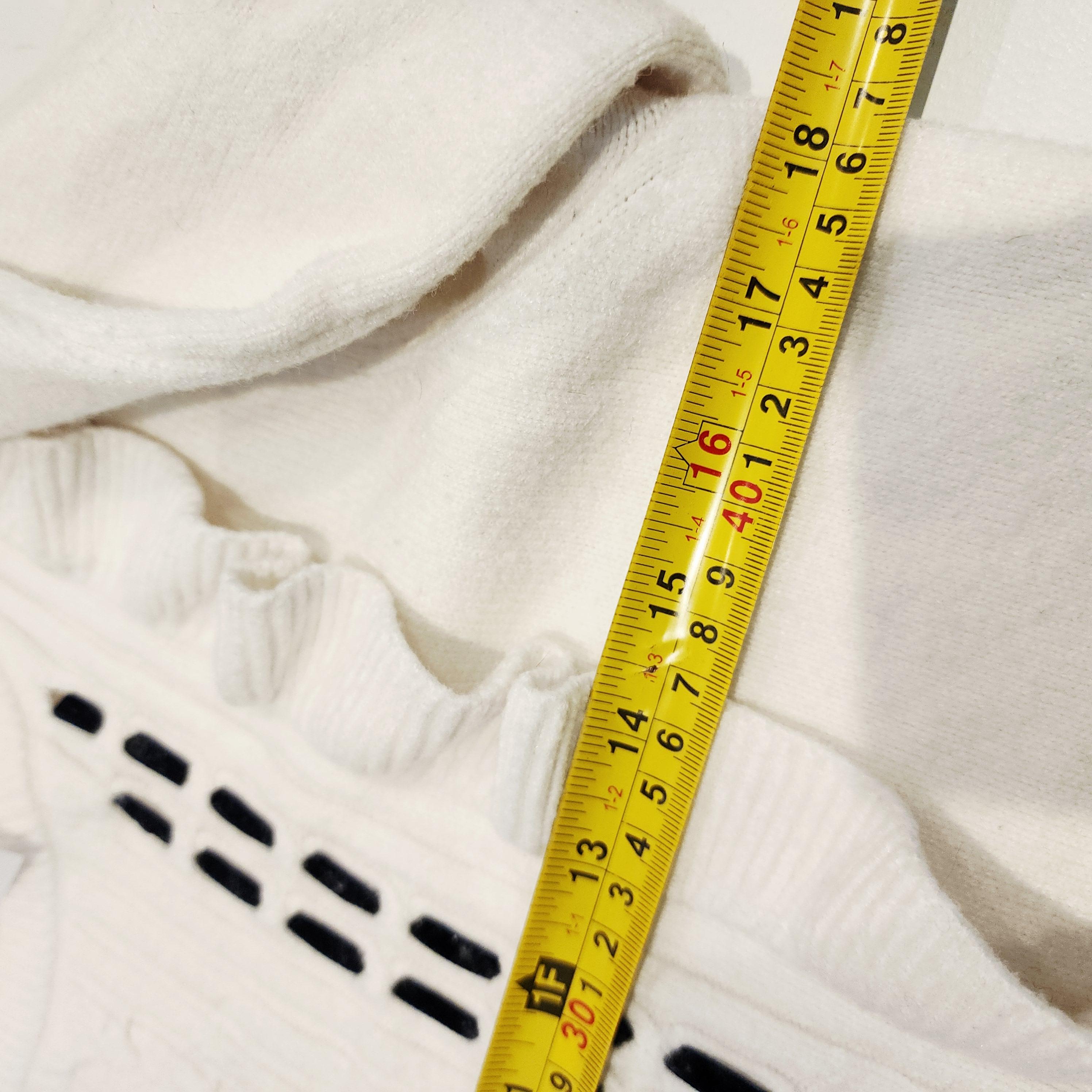 Cute Ribbon & Frill Detail Sz Large White Sweater