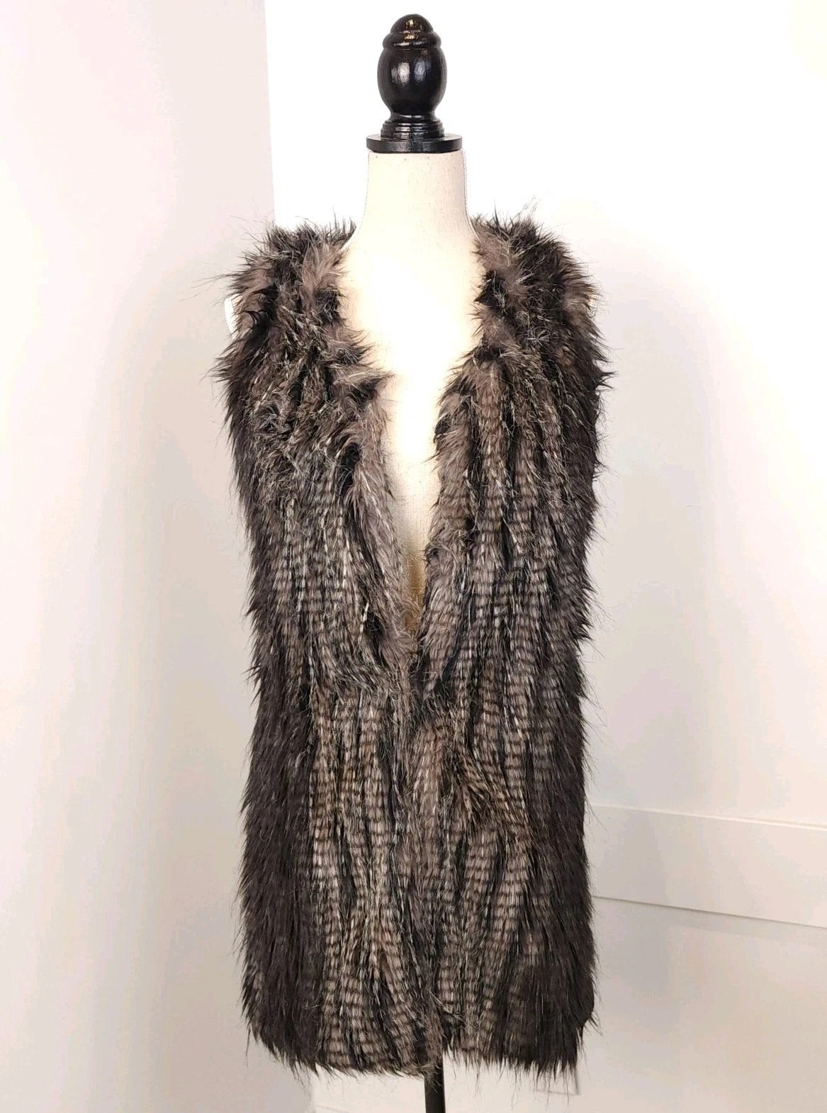 NADO sz S Shaggy Faux Fur Vest Brown Gray