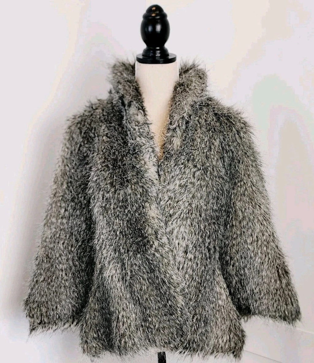 Cynthia Rowley Sz M Faux Fur Cape Gray