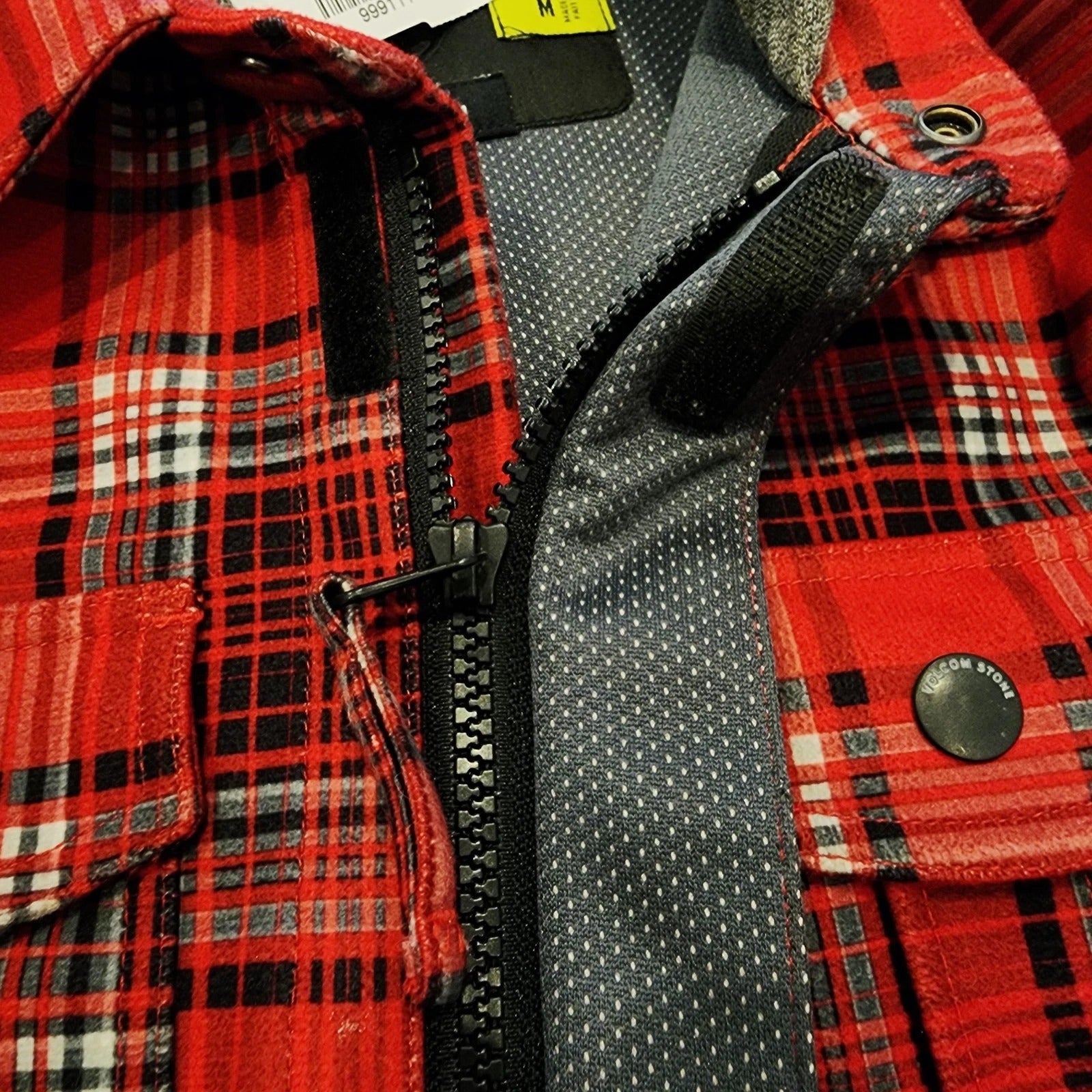 VOLCOM Sz M Soft Shell Red & Gray Plaid Jacket Full Zip