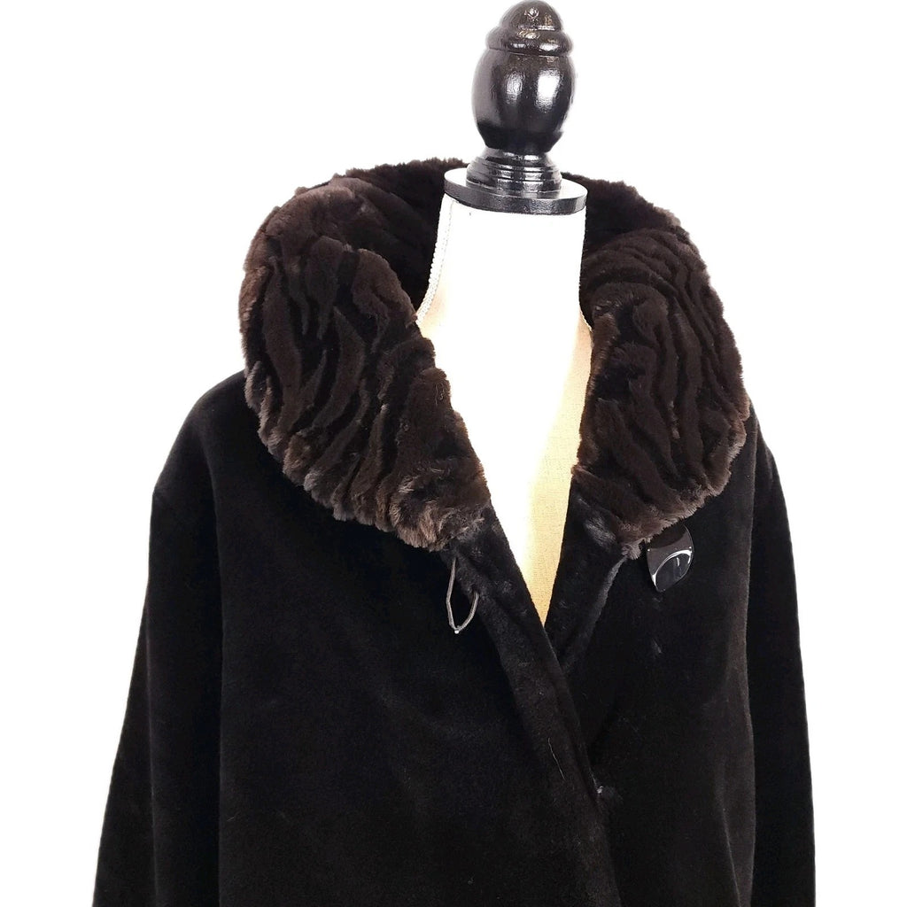 Vintage Plush Faux Fur Overcoat Black & Brown Buttoned Sz Medium